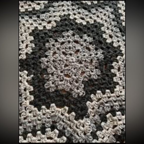 Handmade 8 point star blanket - Picture 3 of 3